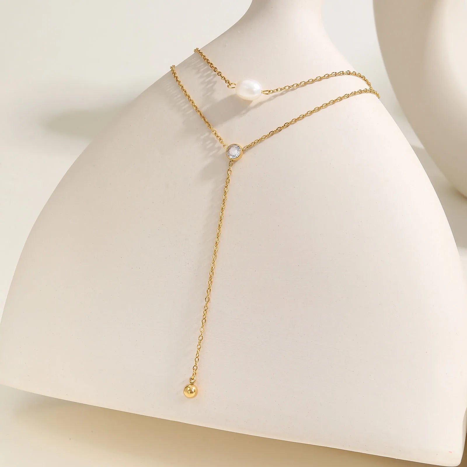 ✨ Collier double rang & pendentif perlé – Élégance minimaliste ✨