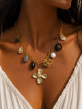 ✨ Collier multi-breloques fleur & détails bohèmes Elyon – Esprit audacieux ✨