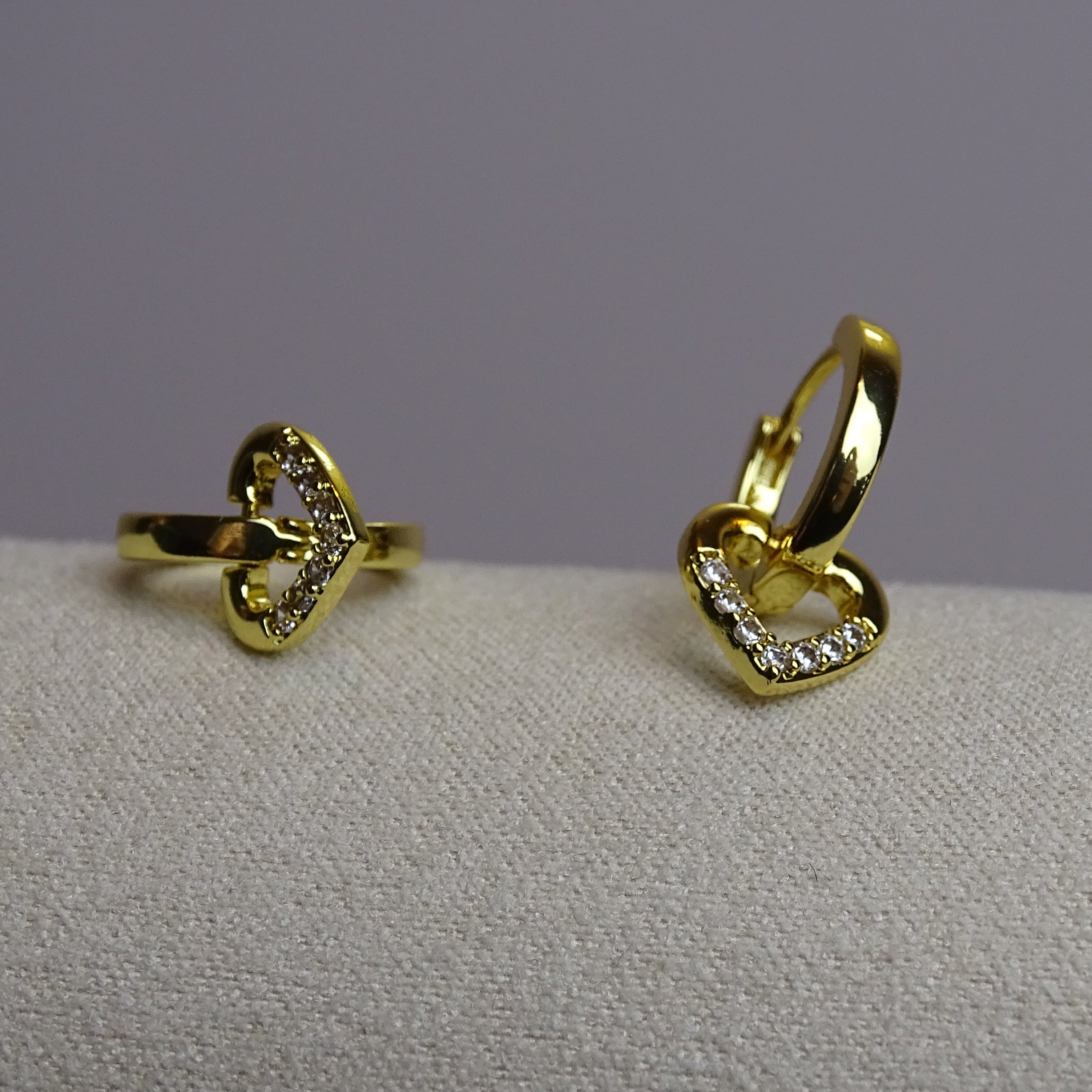 ✨ Boucles d’oreilles créoles cœur & éclats – Féminité lumineuse ✨