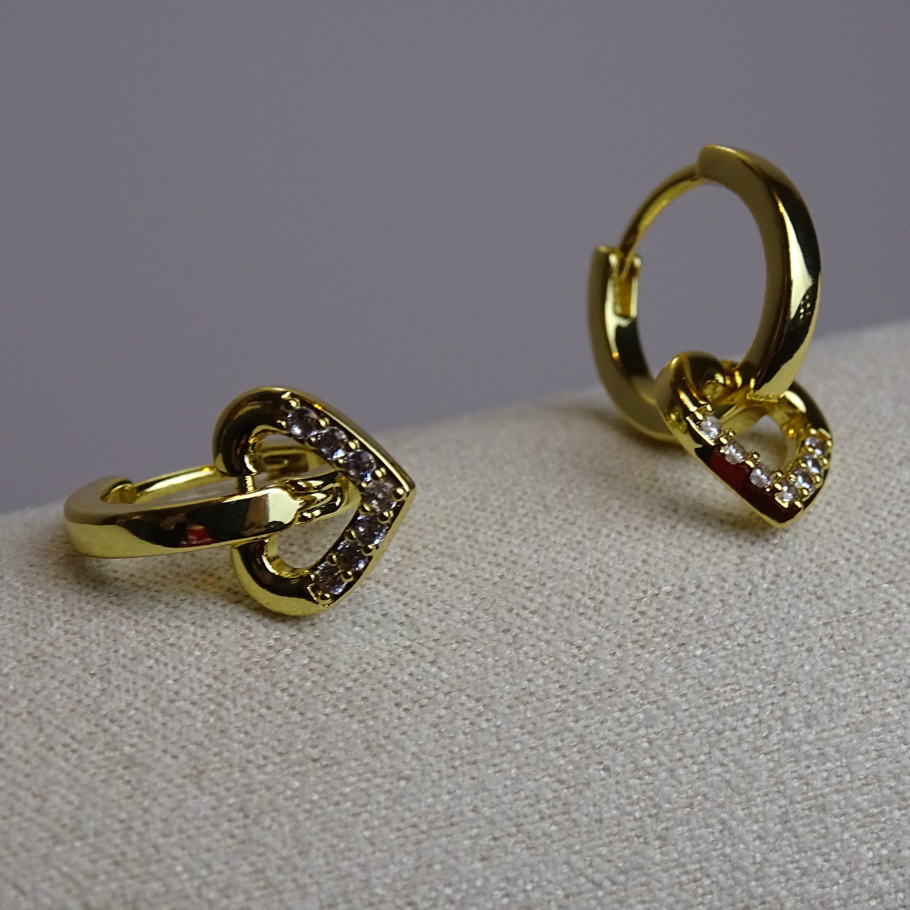 ✨ Boucles d’oreilles créoles cœur & éclats – Féminité lumineuse ✨