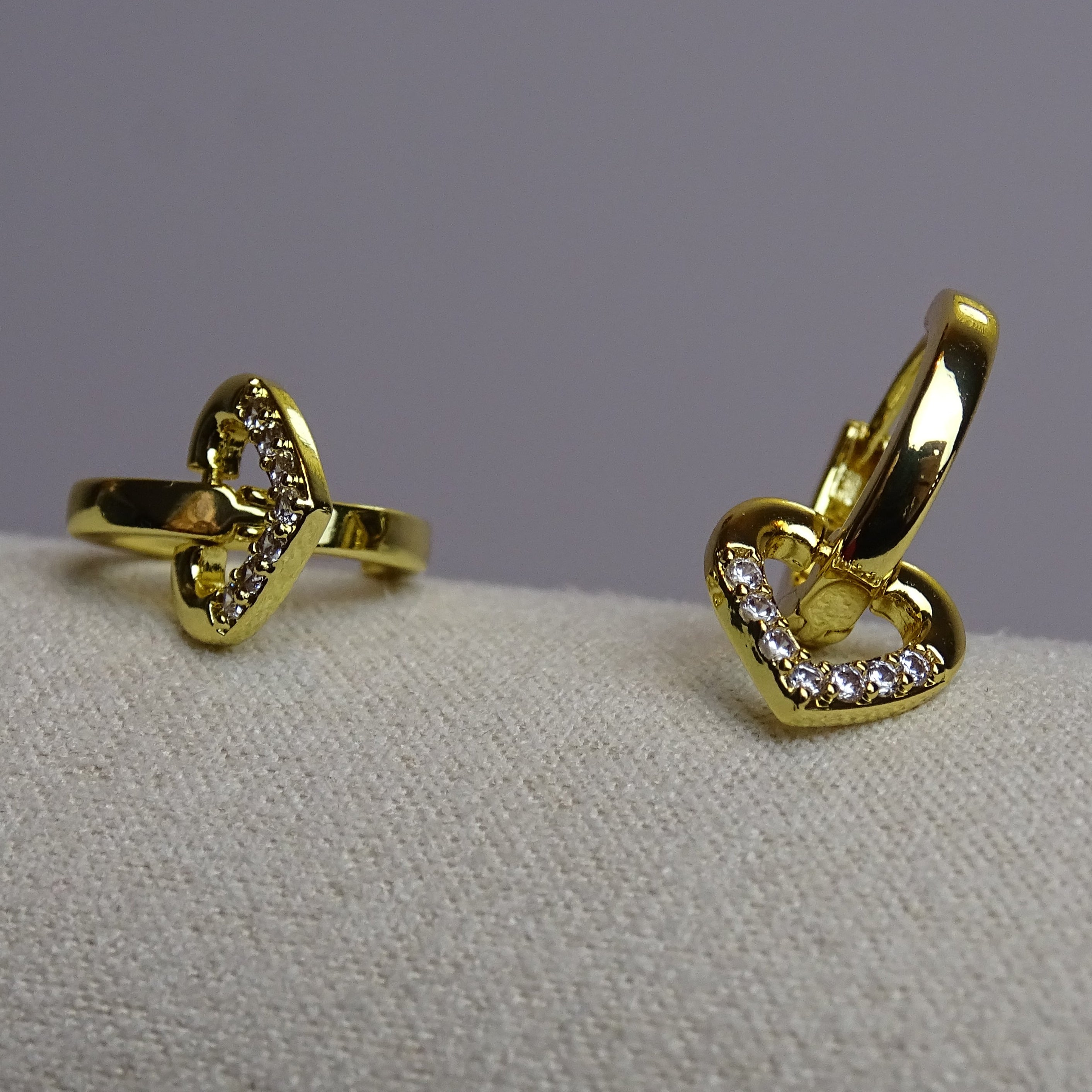 ✨ Boucles d’oreilles créoles cœur & éclats – Féminité lumineuse ✨