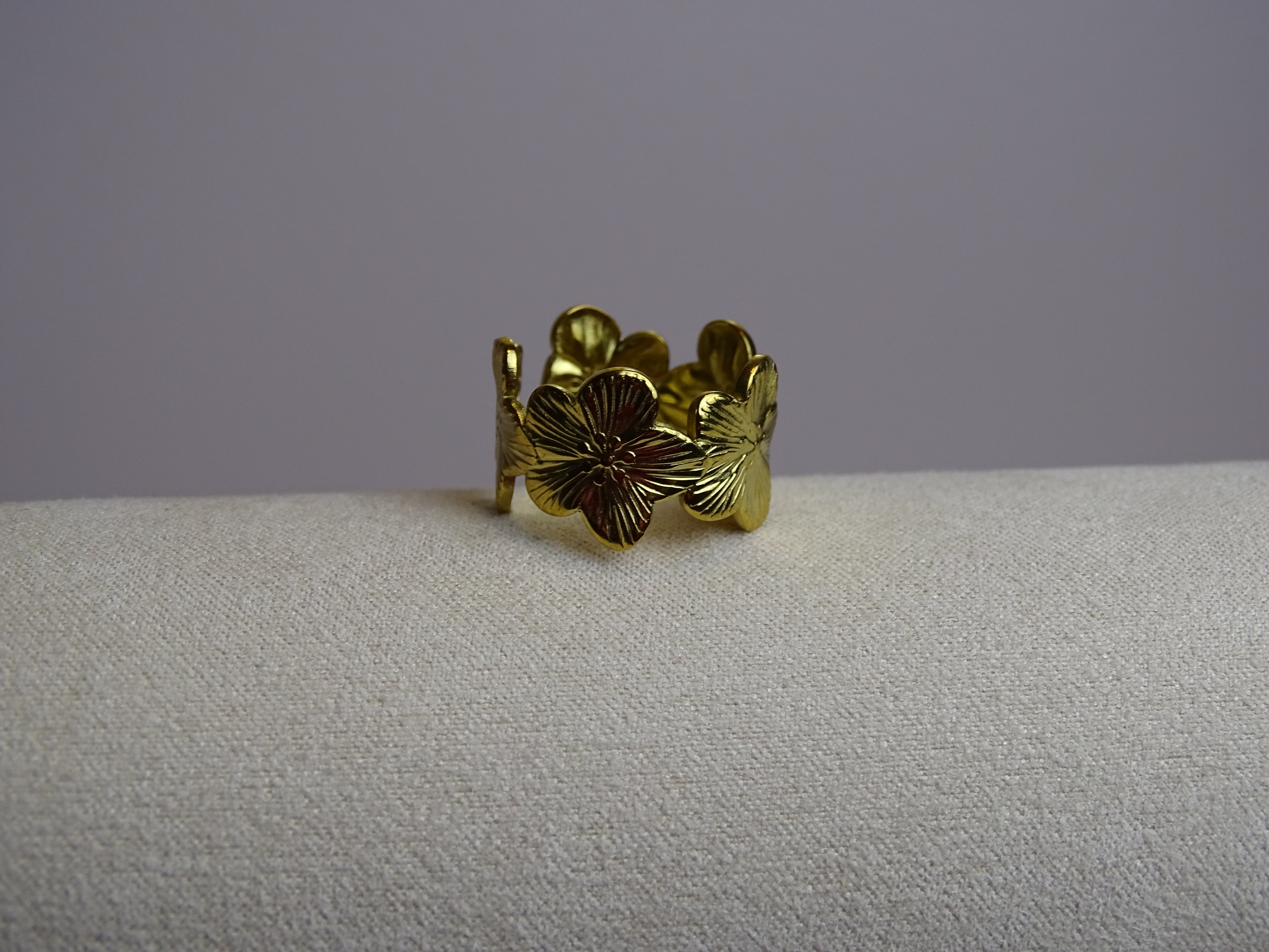 ✨ Bague fleurs dorées – Charme naturel & délicatesse ✨