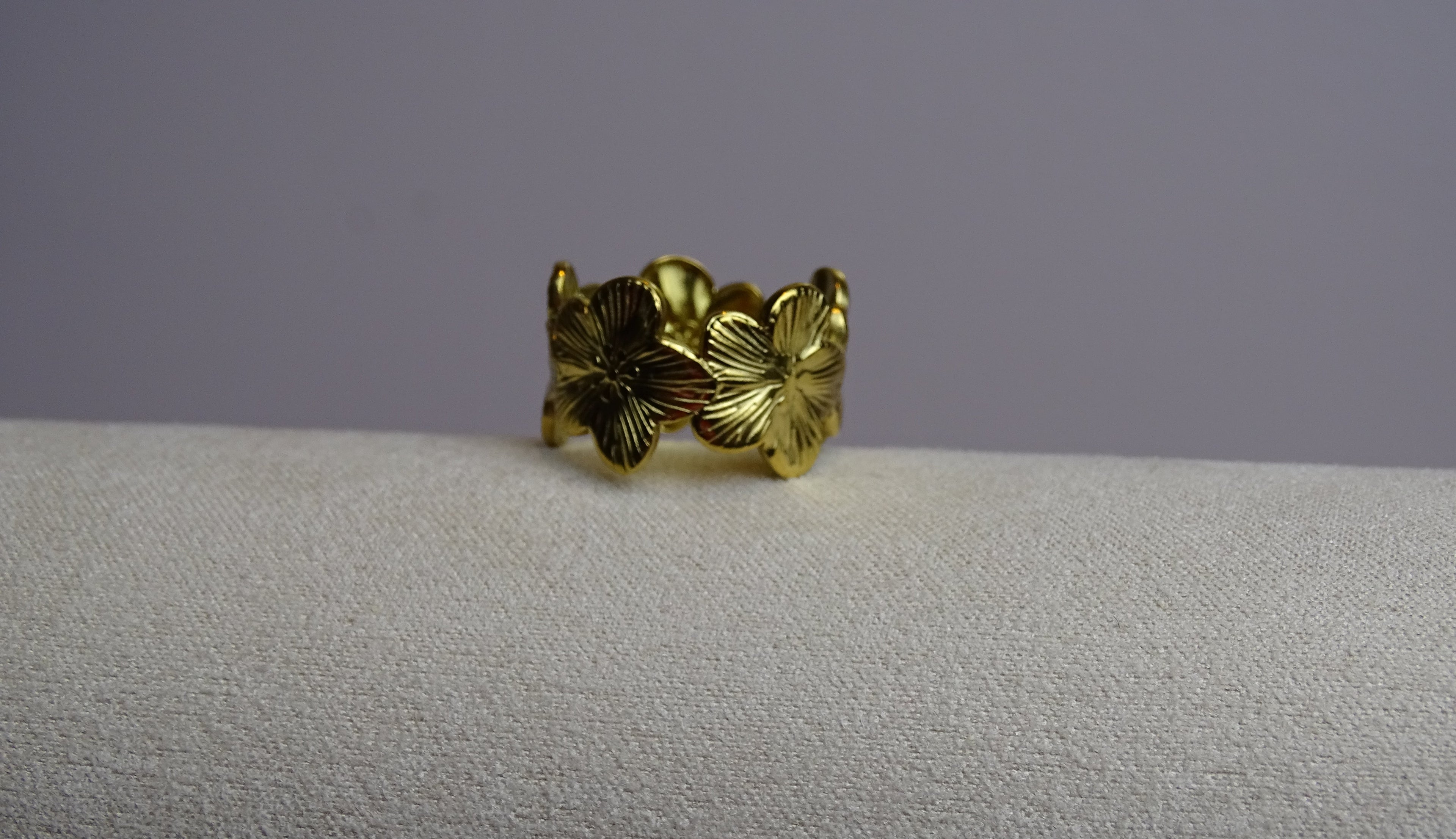 ✨ Bague fleurs dorées – Charme naturel & délicatesse ✨