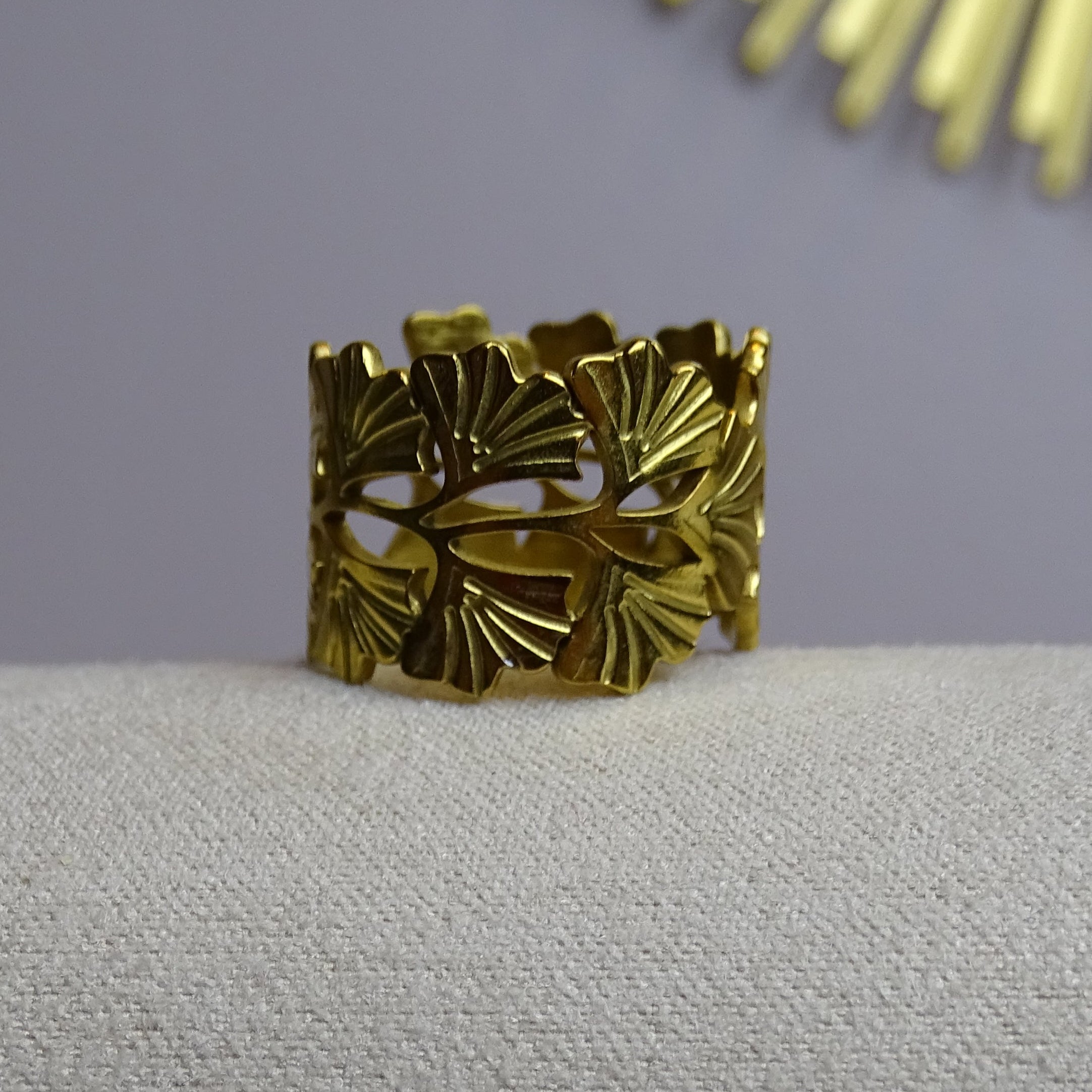 ✨ Bague feuilles dorées – Charme naturel & raffiné ✨