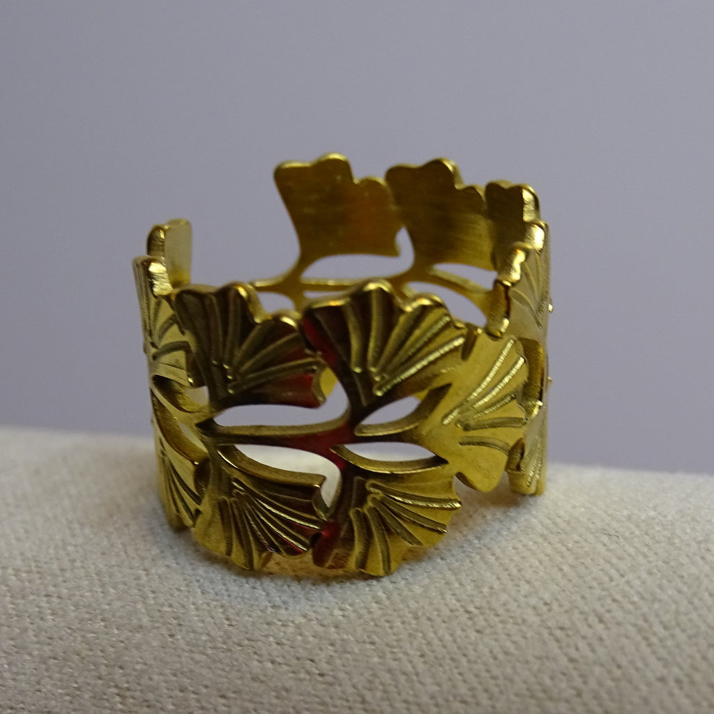 ✨ Bague feuilles dorées – Charme naturel & raffiné ✨