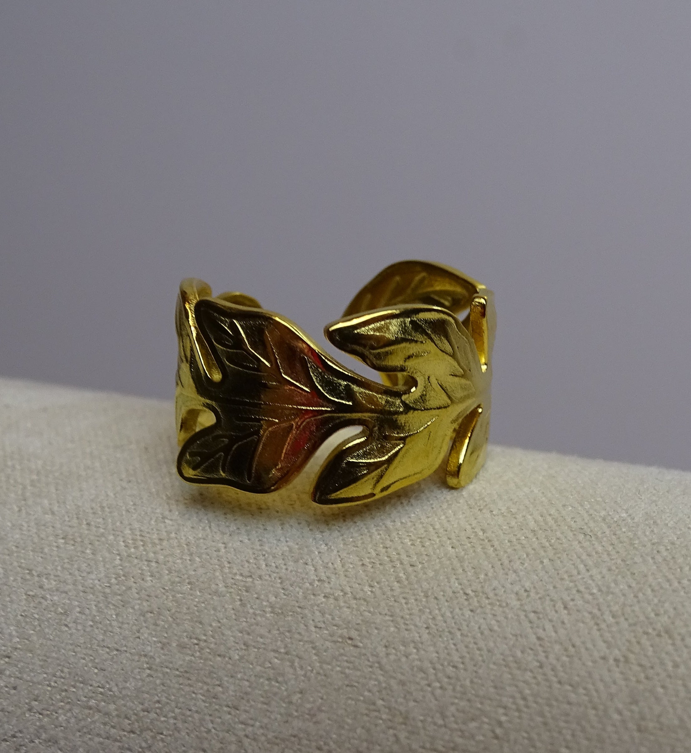 ✨ Bague feuille dorée – Élégance naturelle ✨