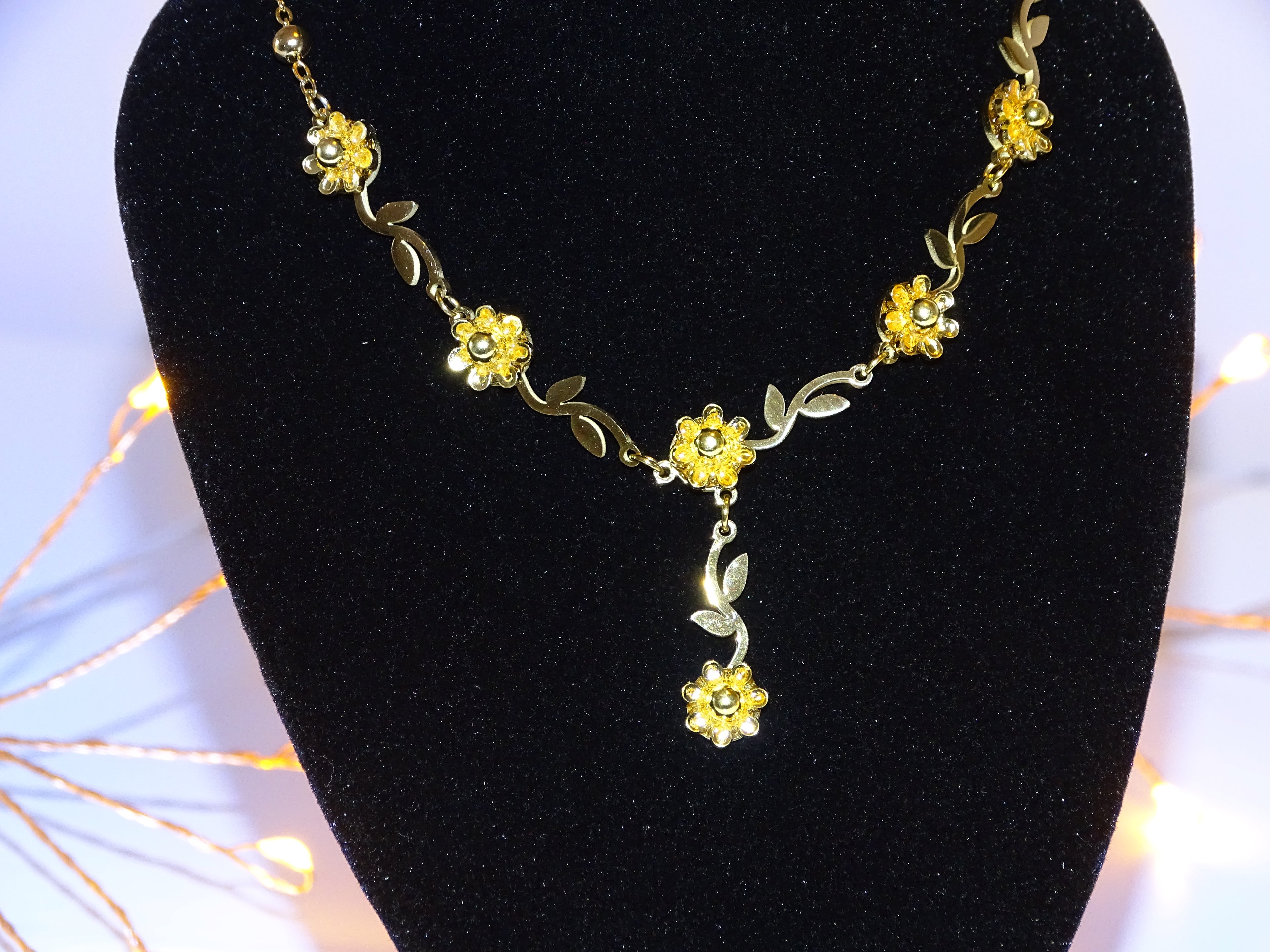 ✨ Collier fleurs délicates & feuilles – Élégance naturelle ✨