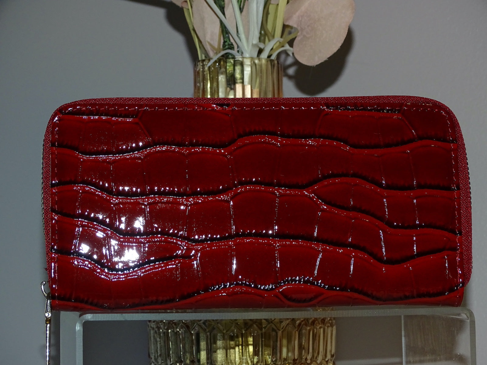 ✨Portefeuille femme zippé effet croco rouge – Style chic et intemporel • Velina✨