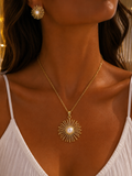 ✨ Ensemble collier & boucles d’oreilles soleil perlé Aurel – Éclat raffiné ✨