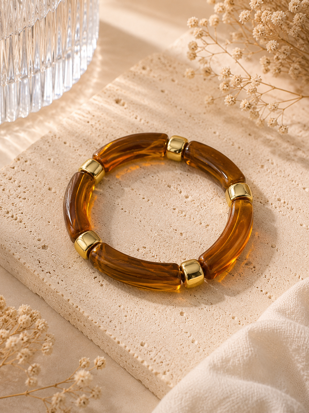 ✨ Bracelet jonc effet ambre et finitions dorées – Style chic • Ambra ✨