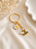 ✨Porte-clés abeille & marguerite doré – Style délicat et nature • Zélya ✨