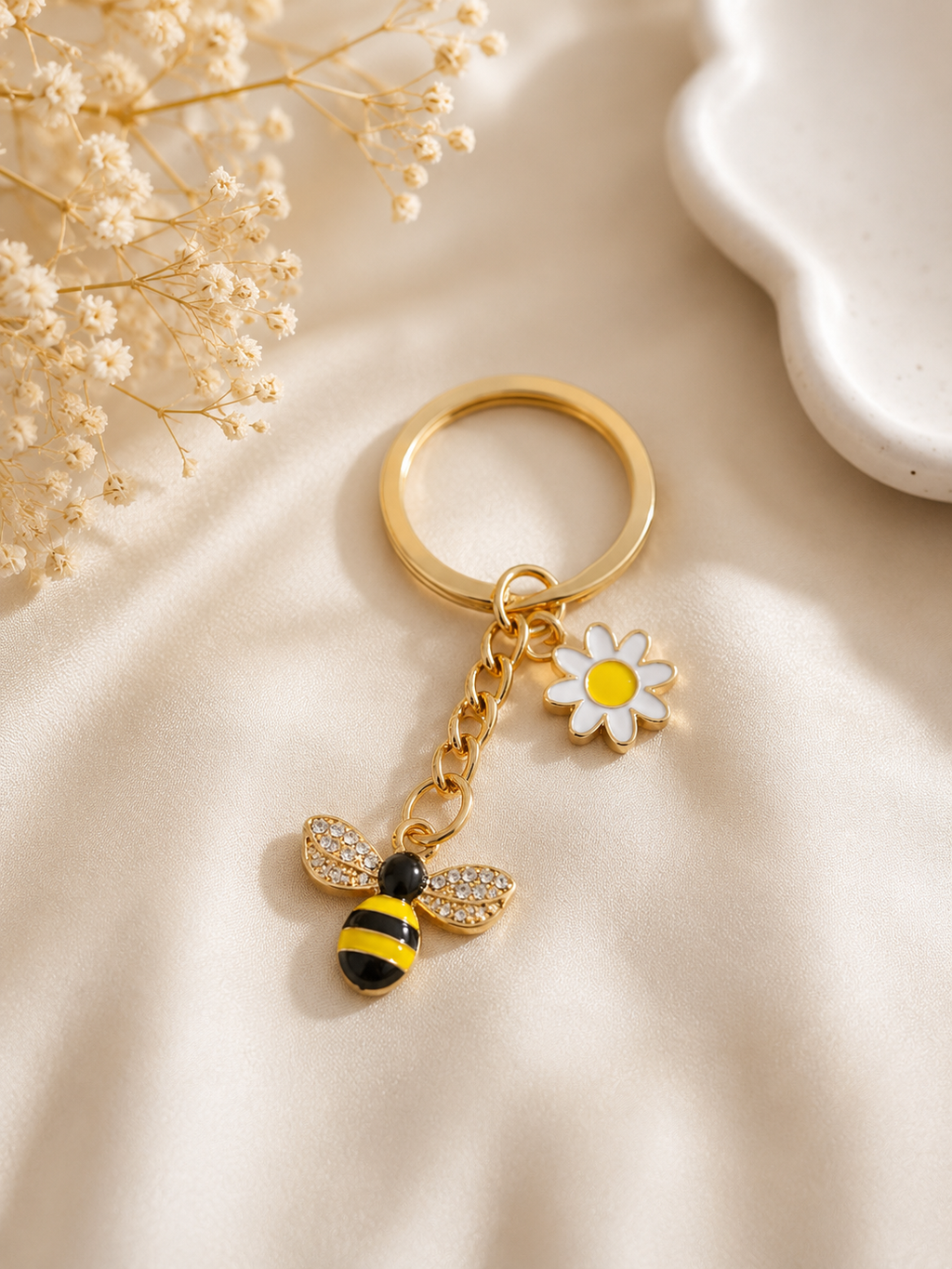 ✨Porte-clés abeille & marguerite doré – Détail fleuri et lumineux • Mélya ✨