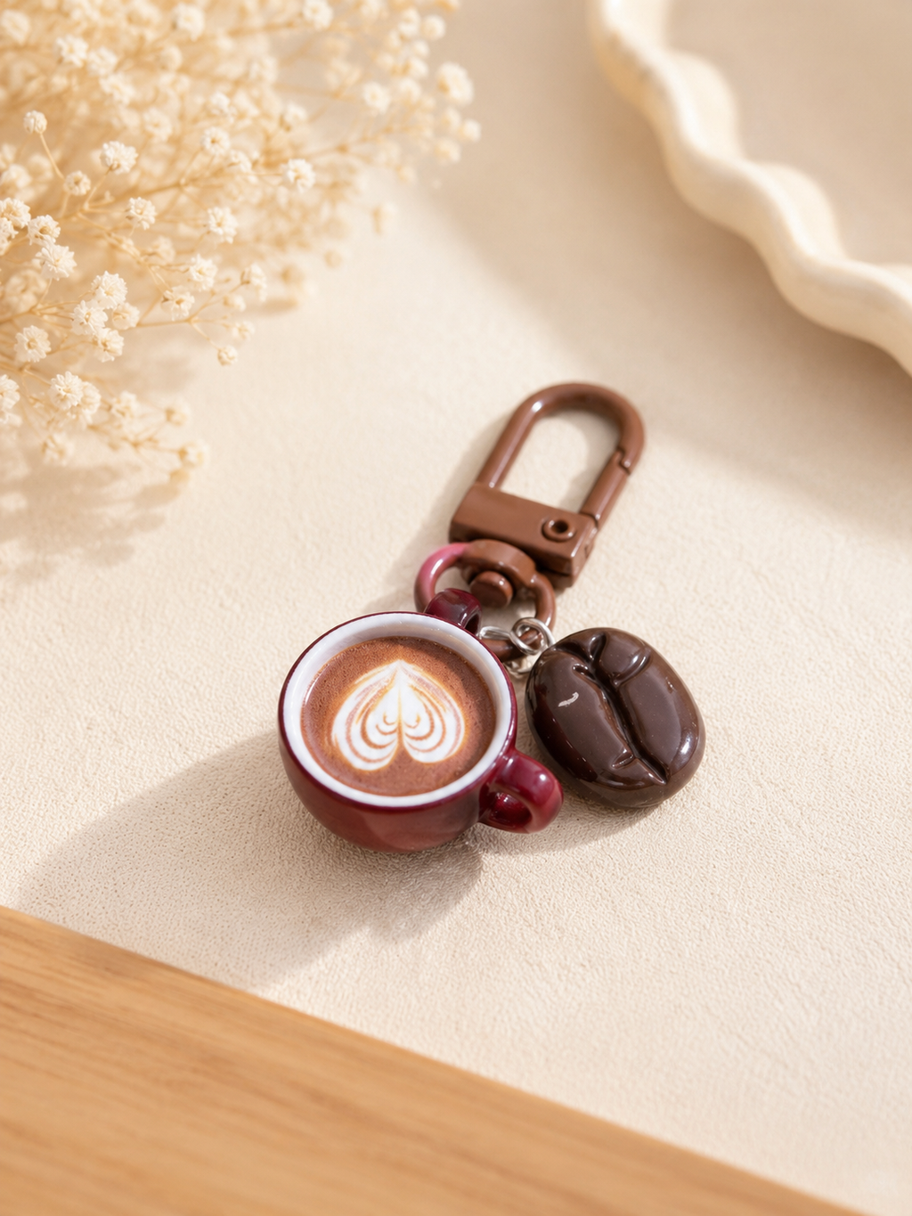 ✨Porte-clés tasse café bordeaux & grains – Accessoire gourmand et original • Cafféa✨