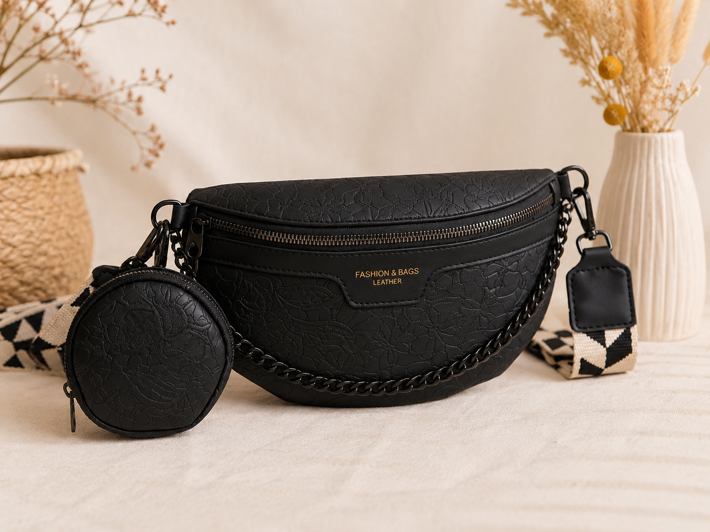 ✨ Sac banane bandoulière noir texturé – Style tendance & détails raffinés ✨