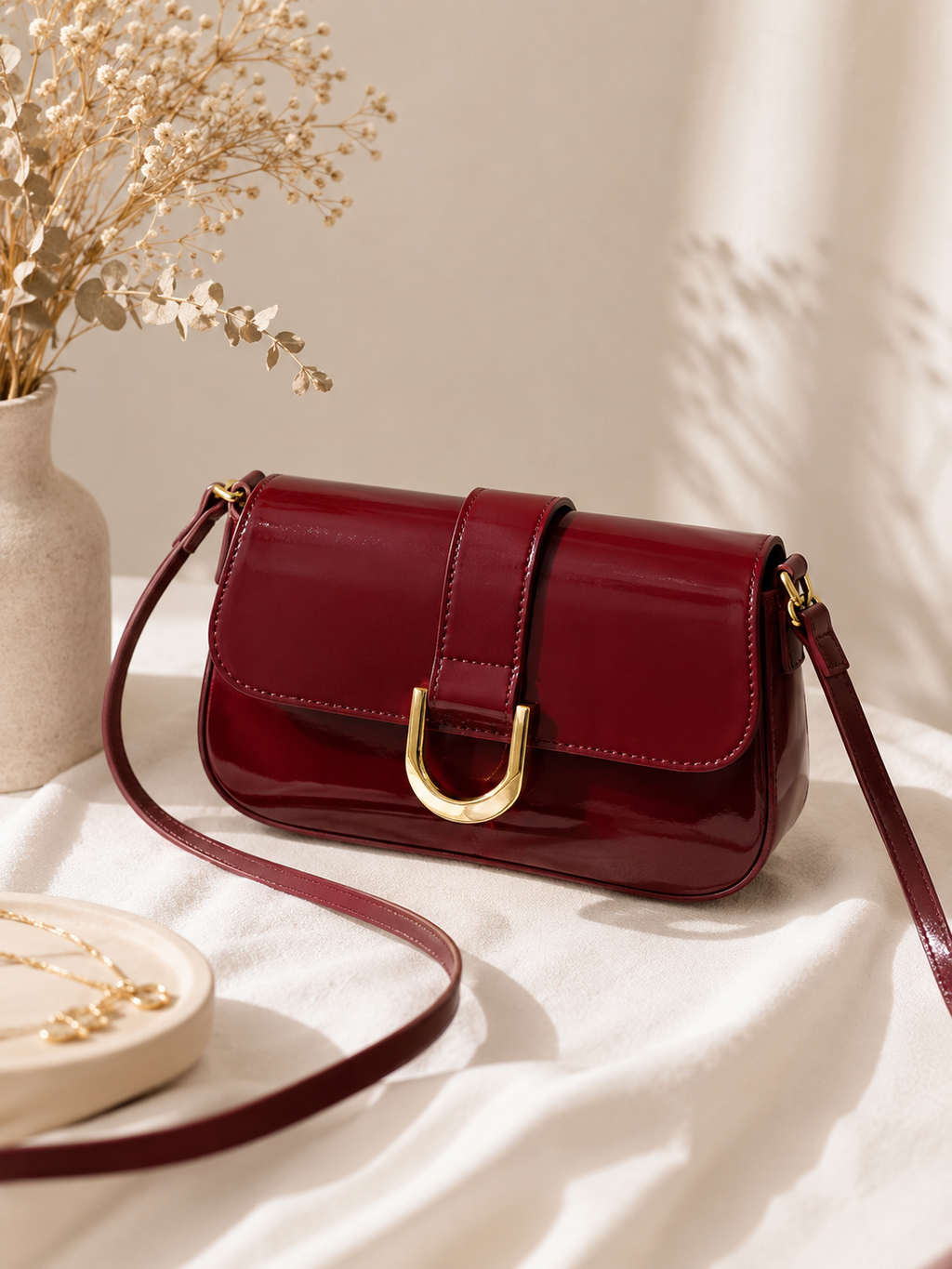 ✨ Sac d’épaule élégant en simili cuir – Rouge cerise intense ✨