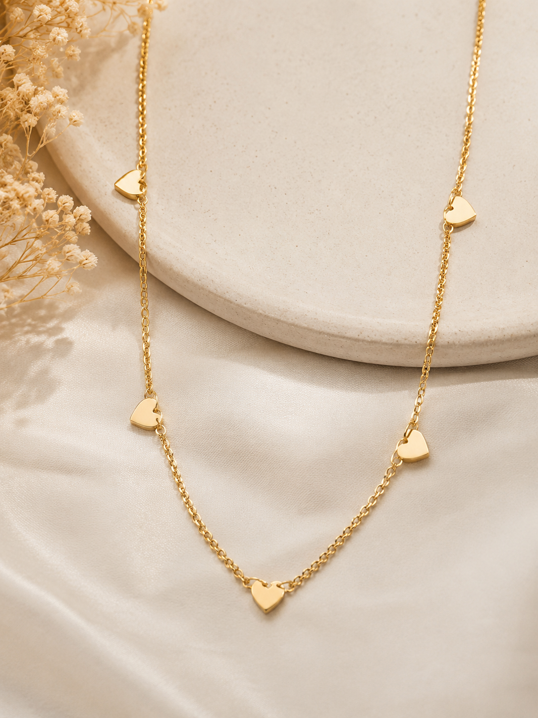 ✨ Collier cœurs délicats – Douceur intemporelle ✨