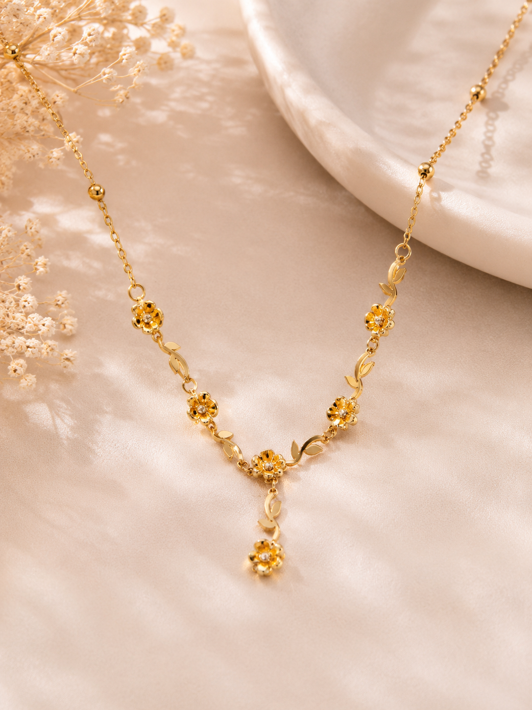 ✨ Collier fleurs délicates & feuilles – Élégance naturelle ✨