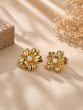 Boucles d'oreilles fleur nacrée