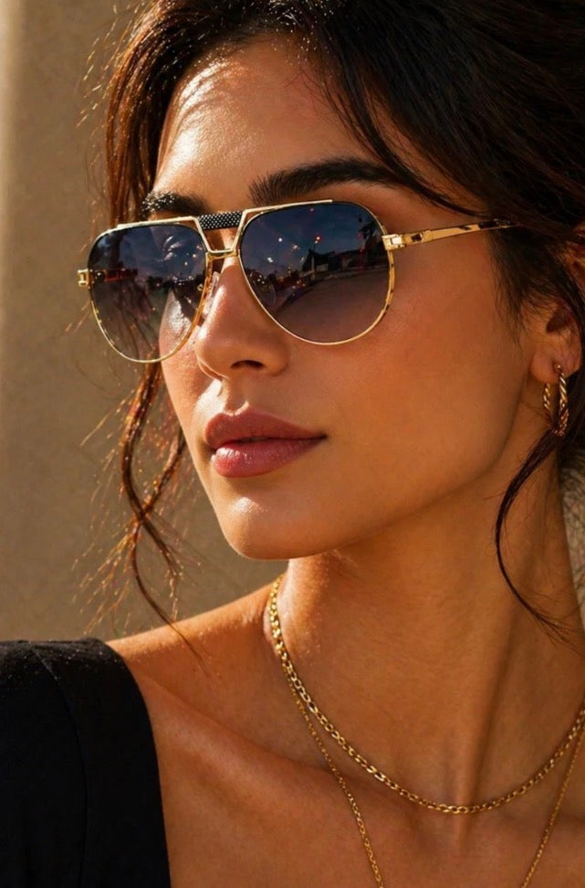 Lunettes de soleil Azura - Monture géométrique dorée et verres dégradés bleus