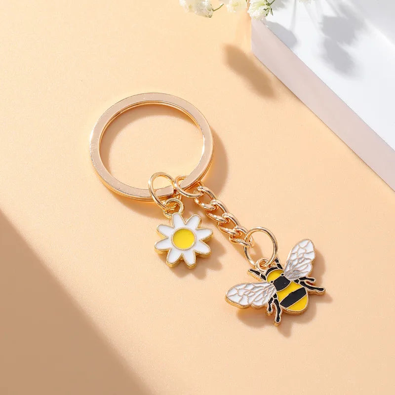 ✨Porte-clés abeille & marguerite doré – Style délicat et nature • Zélya ✨