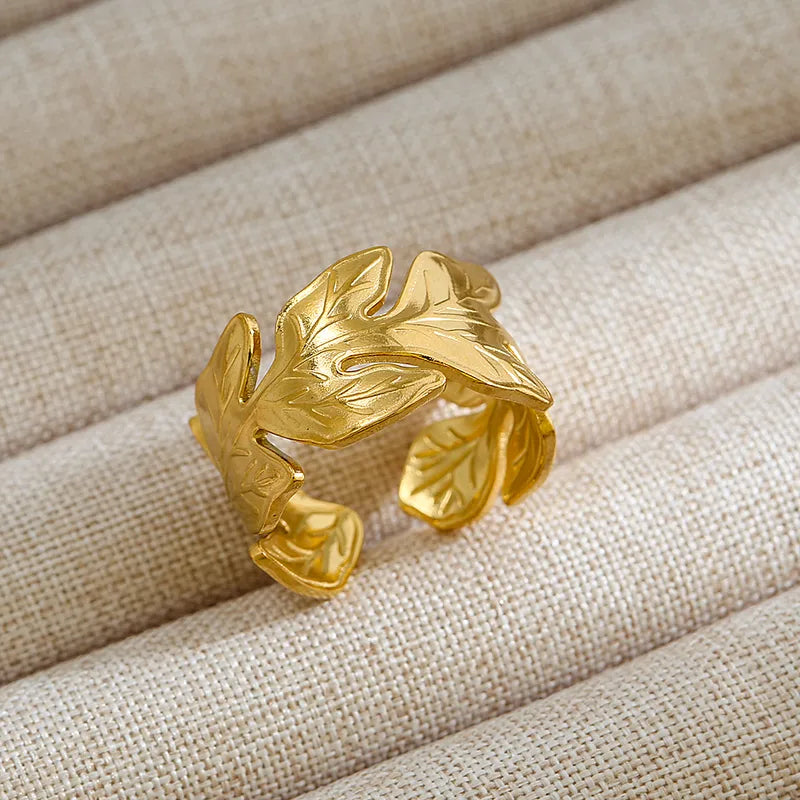 ✨ Bague feuille dorée – Élégance naturelle ✨