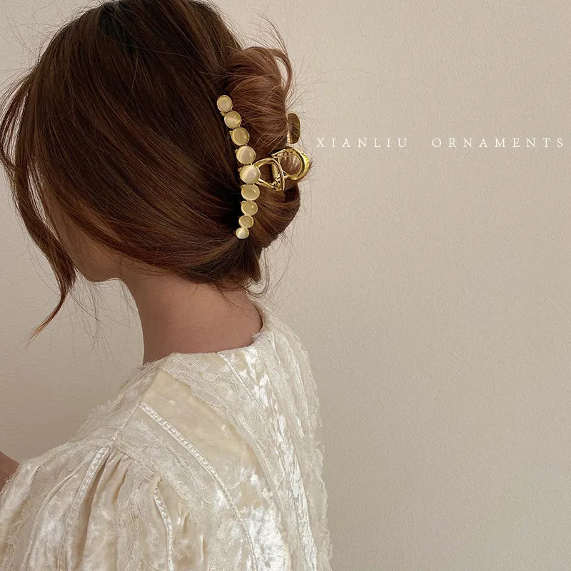 ✨Pince à cheveux dorée perlée – Style chic et raffiné • Orélya ✨